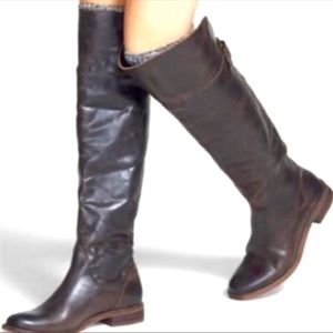 Brown knee high boots‎